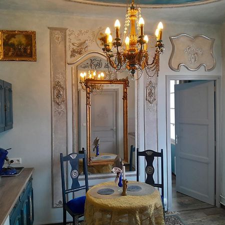 Penthouse En Bleu Royal Apartment Vinca Exterior foto