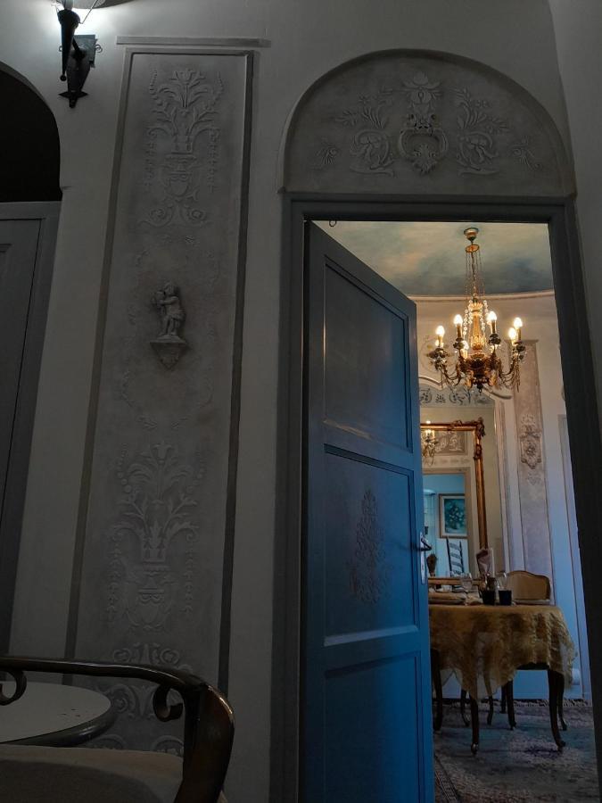 Penthouse En Bleu Royal Apartment Vinca Exterior foto